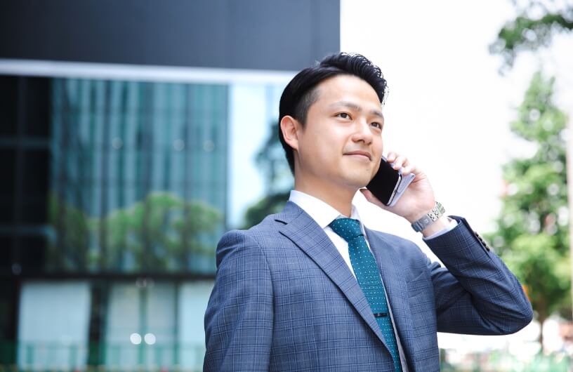 営業の仕事風景